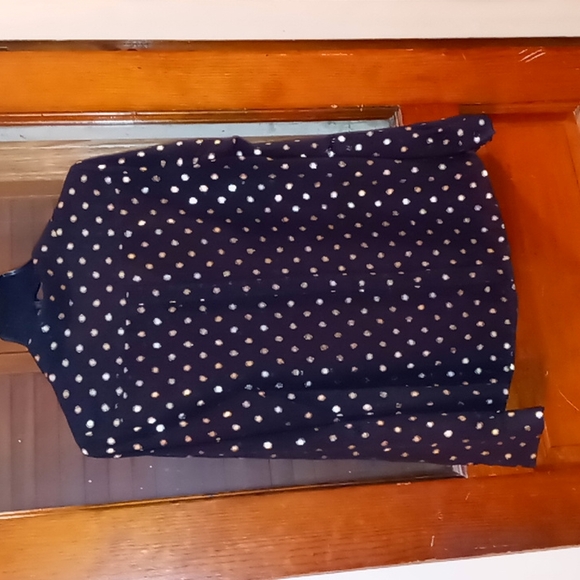 Button Down - Picture 4 of 4